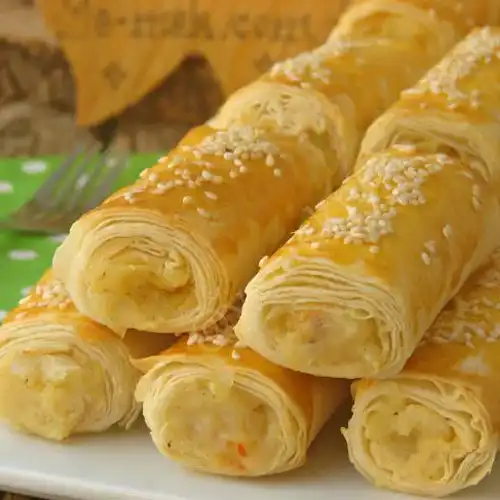 Patatesli Börek